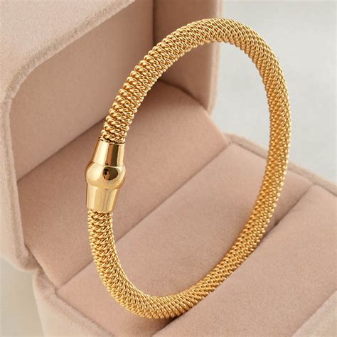 WOMEN'S LUXURY GOLD BRACELETS 